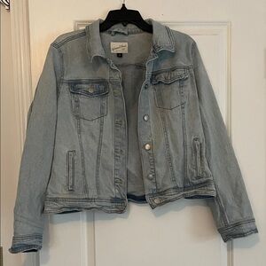 Universal Thread Classic Denim Jacket